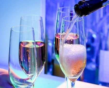 Champagnerempfang auf einem internationalen Event von Panem et Salis